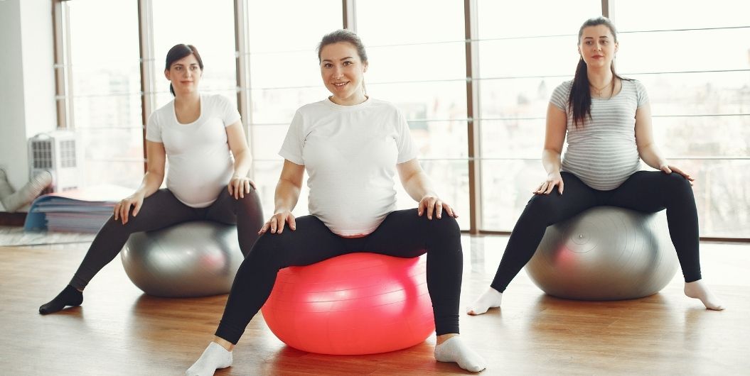 pregnant women exercising