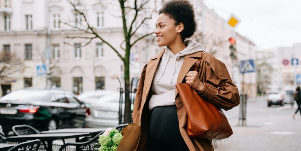 pregnant woman traveling