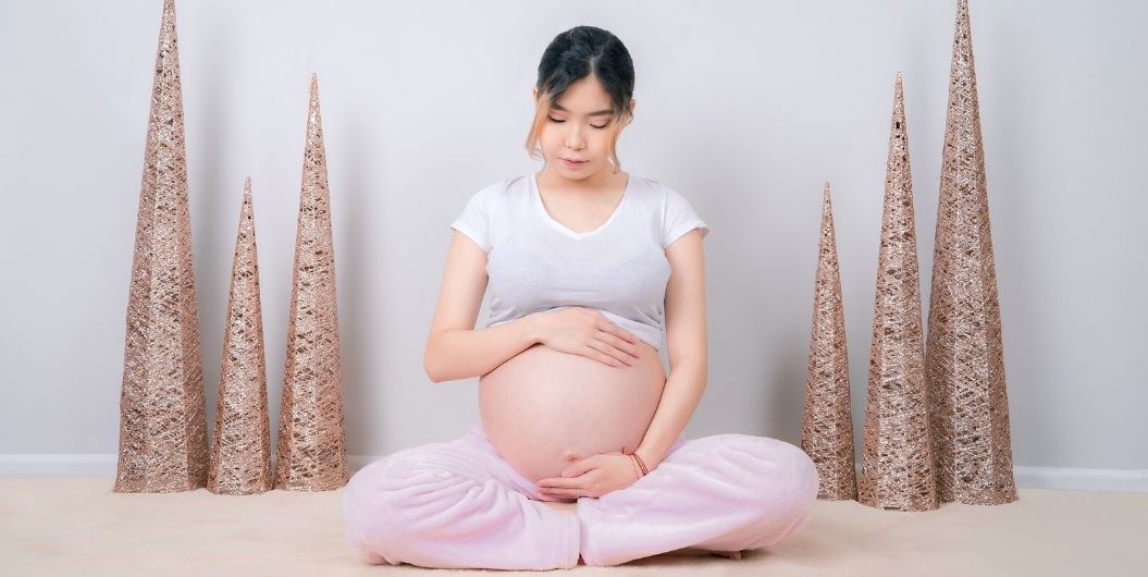 asian pregnant woman